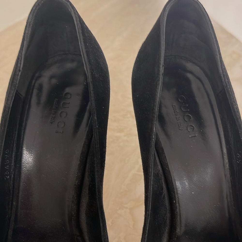 Gucci Sandals Size 36 1/2. Used. Guaranteed Authentic. - Picture 2 of 12